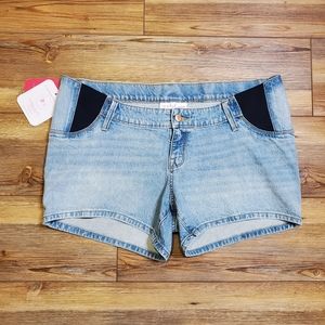 Ingrid & Isabel Maternity Jean Shorts 4" Inseam NEW 14 16